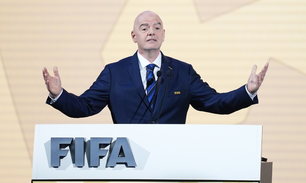 入熱刺進攻